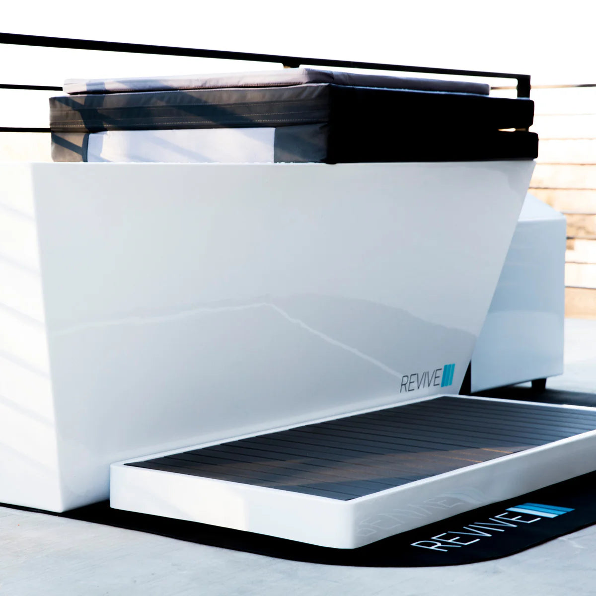 Revive Acrylic Cold Plunge Tub