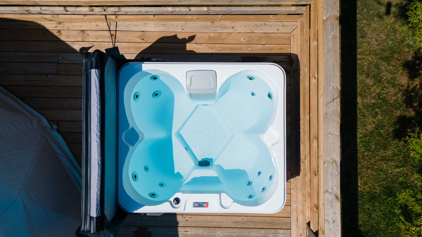 Canadian Spa Co. Gander 4-Person 15-Jet Portable Hot Tub